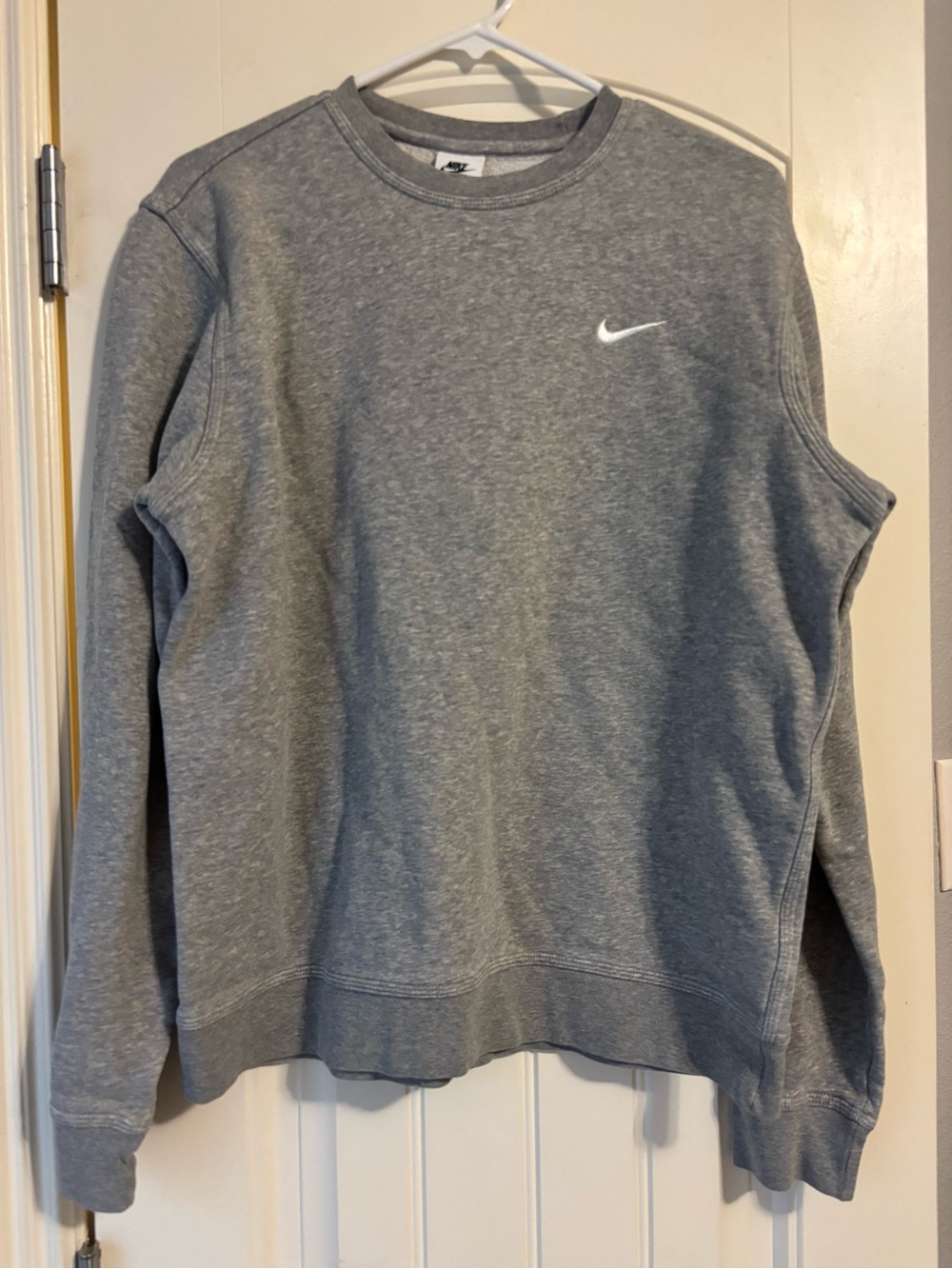 Nike Light Gray Crewneck - Picture 1 of 3
